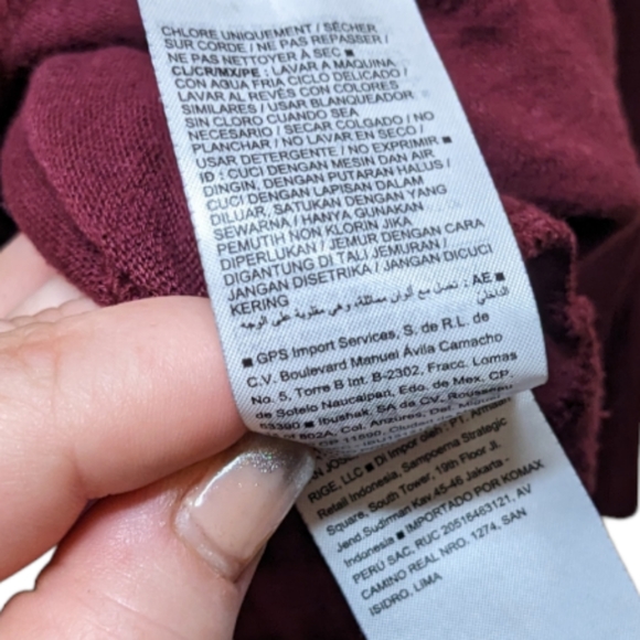 Old Navy Wine Red V-Neck Long Sleeve Plush Top Size XL 🍷✨ - Picture 9 of 10